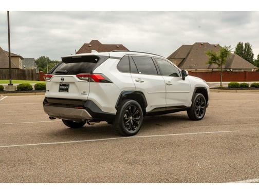 Wind Chill Pearl 2024 Toyota RAV4 Hybrid SE
