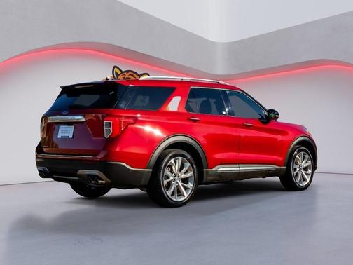 2022 Ford Explorer Platinum
