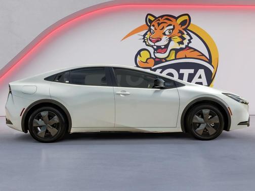Wind Chill Pearl 2026 Toyota Prius Plug-In Hybrid SE