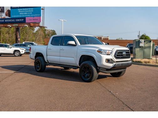 2022 Toyota Tacoma SR
