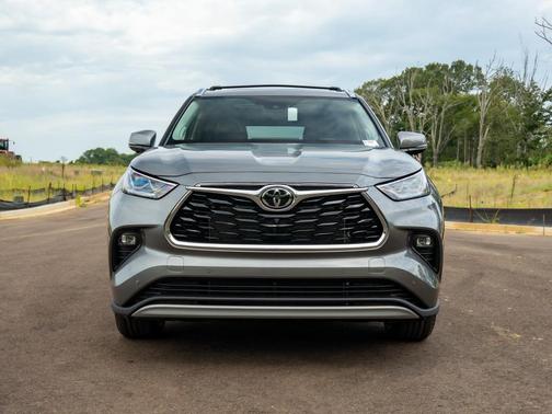 Heavy Metal 2026 Toyota Highlander Platinum