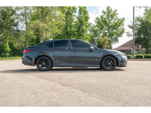 Underground 2026 Toyota Camry SE