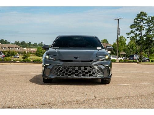 Underground 2026 Toyota Camry SE