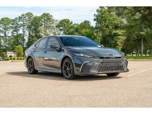 Underground 2026 Toyota Camry SE
