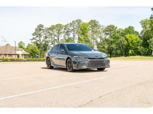 Underground 2026 Toyota Camry SE