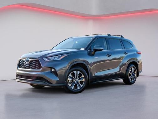 2020 Toyota Highlander Hybrid XLE