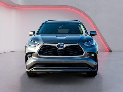 2020 Toyota Highlander Hybrid XLE