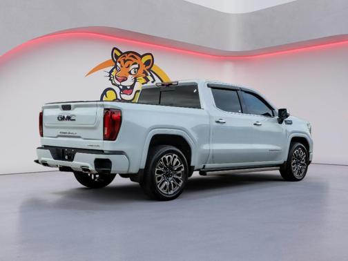 Glacier White Tricoat 2026 GMC Sierra 1500 Denali Ultimate