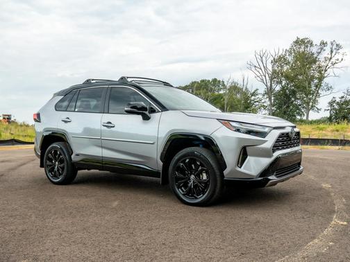 Silver Sky Metallic/Midnight Black Metallic 2024 Toyota RAV4 Hybrid SE