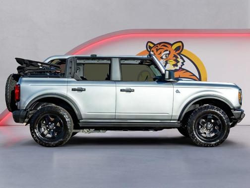 2022 Ford Bronco Black Diamond