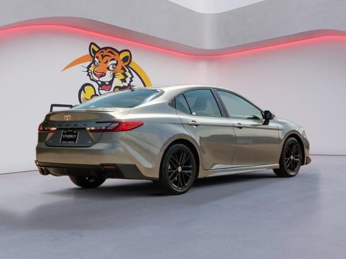 Heavy Metal 2025 Toyota Camry SE