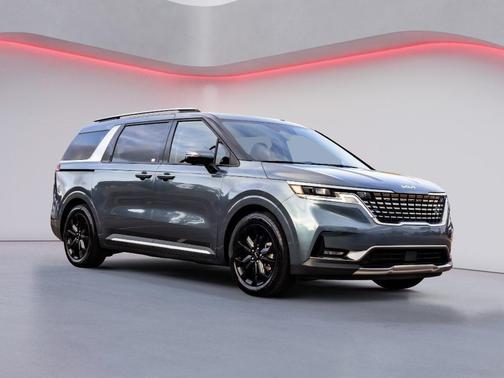 2023 Kia Carnival SX