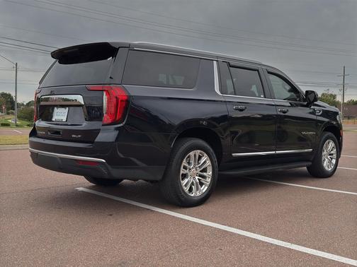 2021 GMC Yukon XL SLT