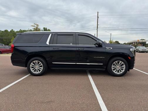 2021 GMC Yukon XL SLT
