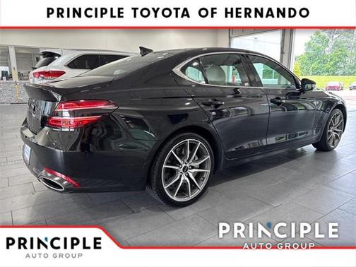 2024 Genesis G70 2.5T RWD