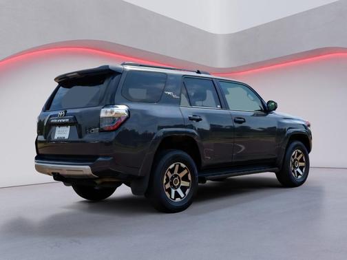 2024 Toyota 4Runner TRD Off Road
