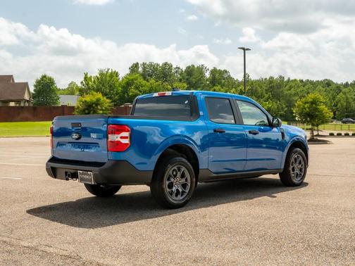 Velocity Blue 2025 Ford Maverick XLT