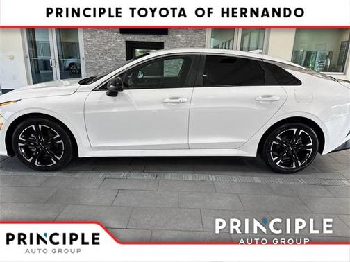 2023 Kia K5 GT-Line