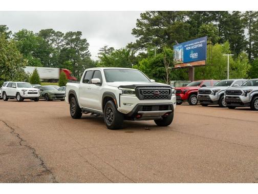 Glacier White 2023 Nissan Frontier PRO-4X