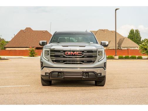 Sterling Metallic 2024 GMC Sierra 1500 SLT