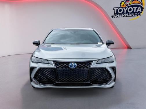 2020 Toyota Avalon Hybrid XSE