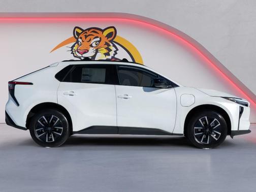2026 Toyota bZ XLE Plus