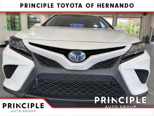 2018 Toyota Camry Hybrid SE