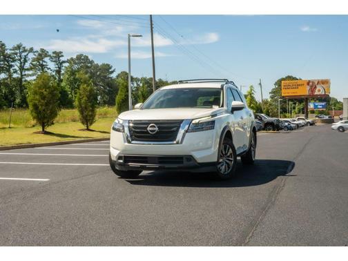 Pearl White Tricoat 2022 Nissan Pathfinder SV 2WD