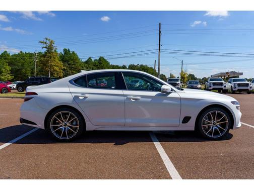 2025 Genesis G70 2.5T RWD