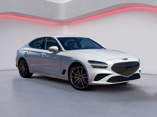 2025 Genesis G70 2.5T RWD