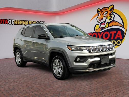 Billet Silver Metallic Clearcoat 2022 Jeep Compass Latitude