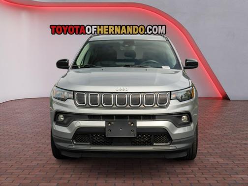Billet Silver Metallic Clearcoat 2022 Jeep Compass Latitude