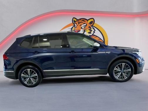 2024 Volkswagen Tiguan 2.0T Wolfsburg Edition