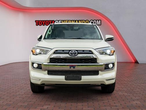 Blizzard Pearl 2020 Toyota 4Runner Limited