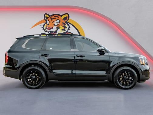 Ebony Black 2025 Kia Telluride EX X-Pro