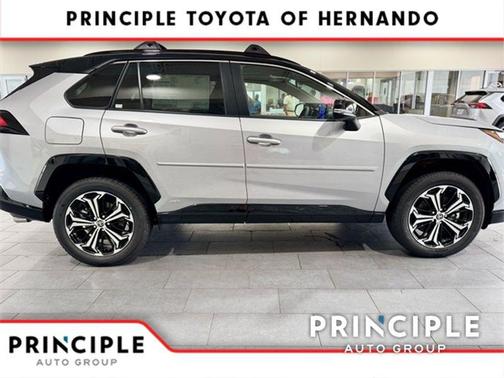 2025 Toyota RAV4 Hybrid SE