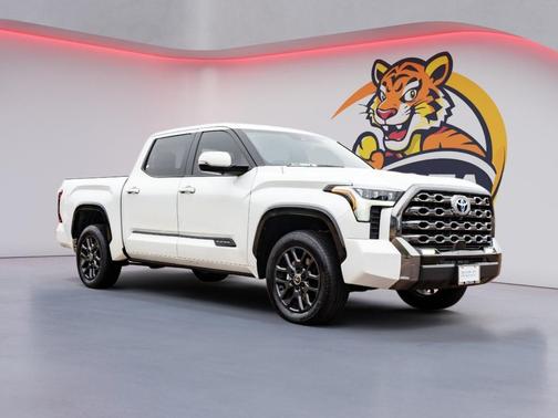 2024 Toyota Tundra Hybrid Platinum