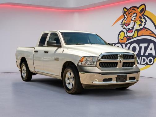 Bright White Clearcoat 2018 RAM 1500 Tradesman
