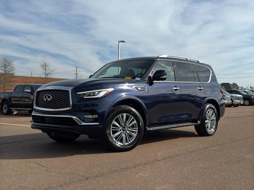 2024 INFINITI QX80 Luxe