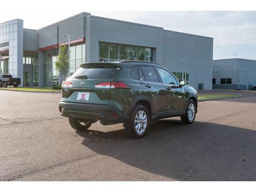 2024 Toyota Corolla Cross LE