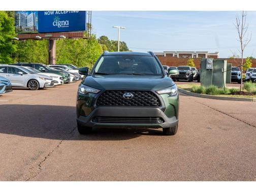 2024 Toyota Corolla Cross LE