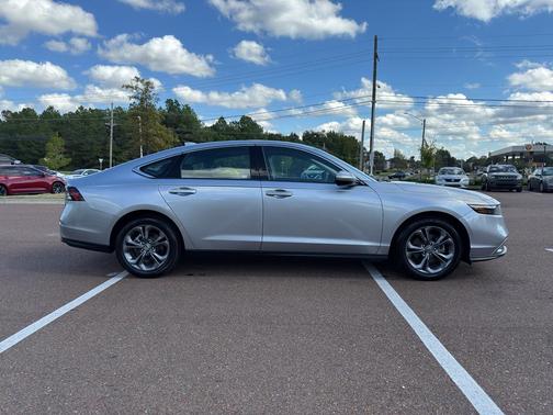 2024 Honda Accord EX 1.5T