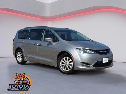 2018 Chrysler Pacifica Touring-L