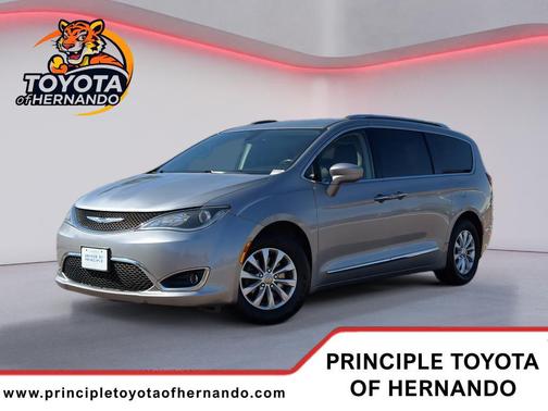 2018 Chrysler Pacifica Touring-L