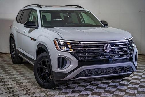 2025 Volkswagen Atlas 2.0T Peak Edition