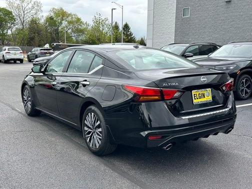 Black 2023 Nissan Altima 2.5 SV