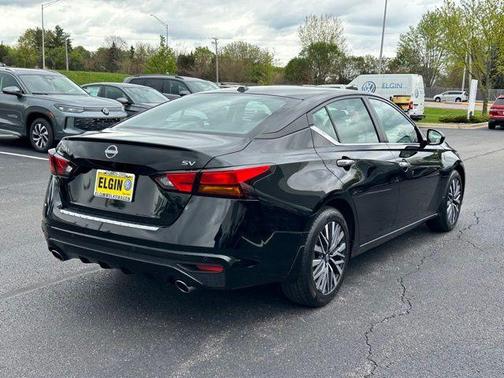 Black 2023 Nissan Altima 2.5 SV