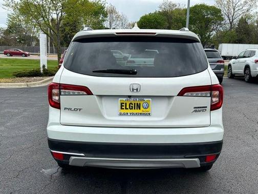 White 2019 Honda Pilot Touring 7-Passenger