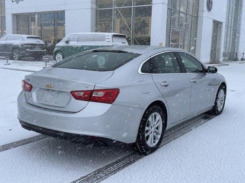 2017 Chevrolet Malibu 1LT