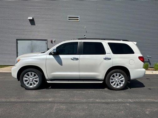 Blizzard Pearl 2014 Toyota Sequoia Platinum